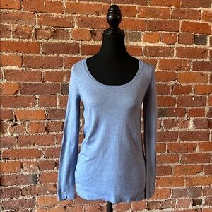 🇨🇦 Blue Sweater